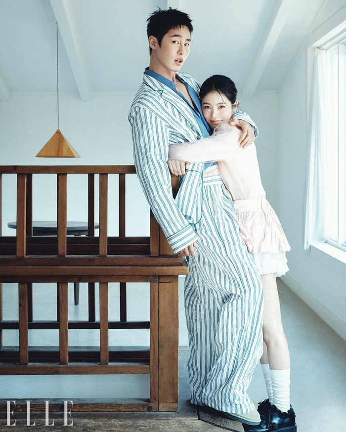 Sementara itu, Shin Ye Eun membagikan pengalamannya bermain peran bersama Lee Jae Wook ternyata sangat menyenangkan karena sosoknya mudah membaur dan responsif sehingga mudah menciptakan chemistry harmonis yang selaras./ Foto: instagram.com/ellekorea