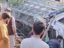 Truk Bawa Pengungsi Afghanistan Terguling Sebabkan 22 Orang Tewas