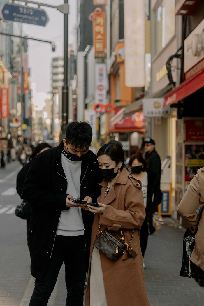 Orang yang tidak mudah mengganti nomor HPnya termasuk orang yang setia/ Foto: Pexels.com/Elina Volkova