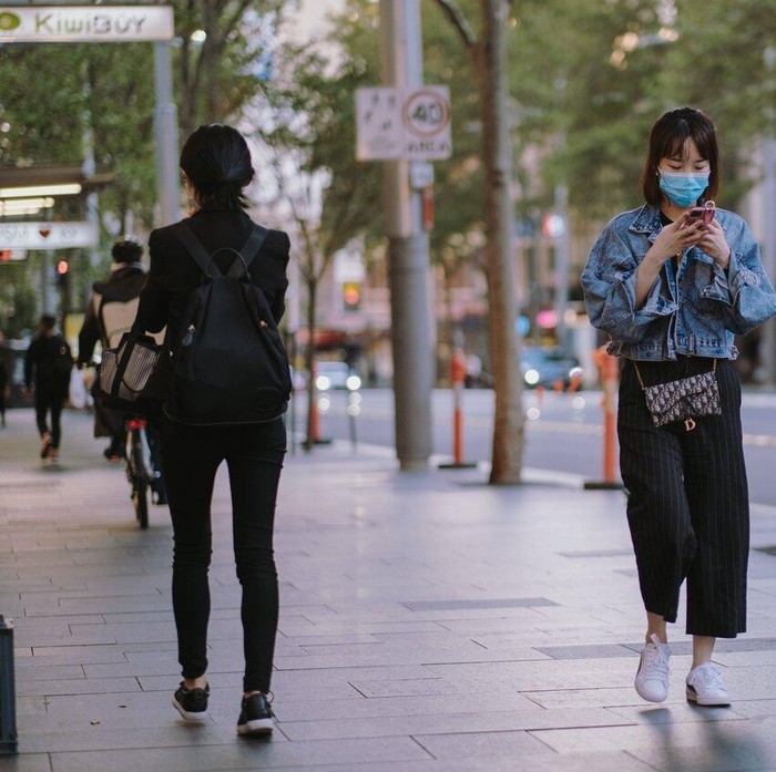Orang yang tidak mengganti nomo HP adalah orang yang konsisten/ Foto: Pexels.com/Kate Trifo