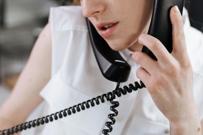 Kepribadian orang yang jarang ganti foto profil terlalu sibuk atau terlalu malas/ Foto: pexels.com/Ron Lach