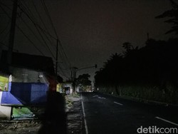 Jalur Puncak di Cianjur Gelap Gulita, Warga Desak Pemasangan PJU