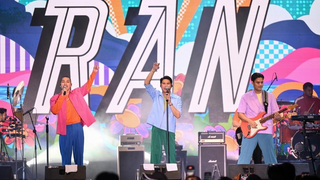 Performa panggung RAN di Java Jazz Festival 2026