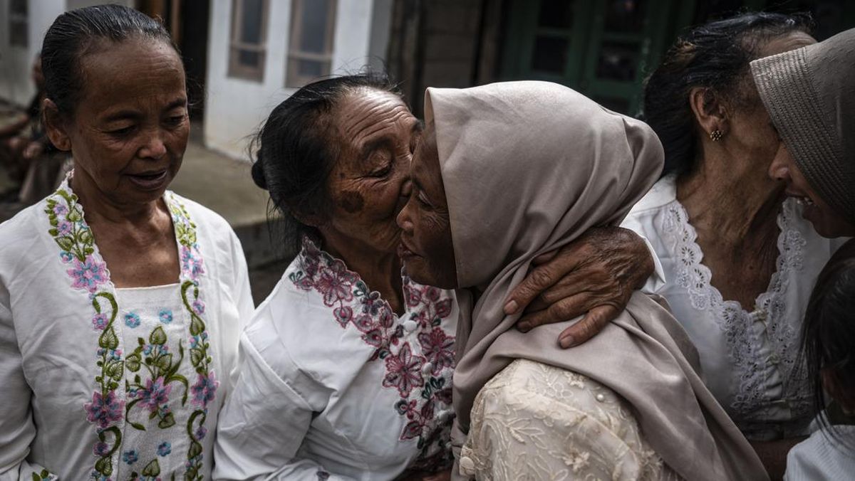 FOTO: Merawat Kerukunan di Momen Waisak ala Warga Dusun Thekelan