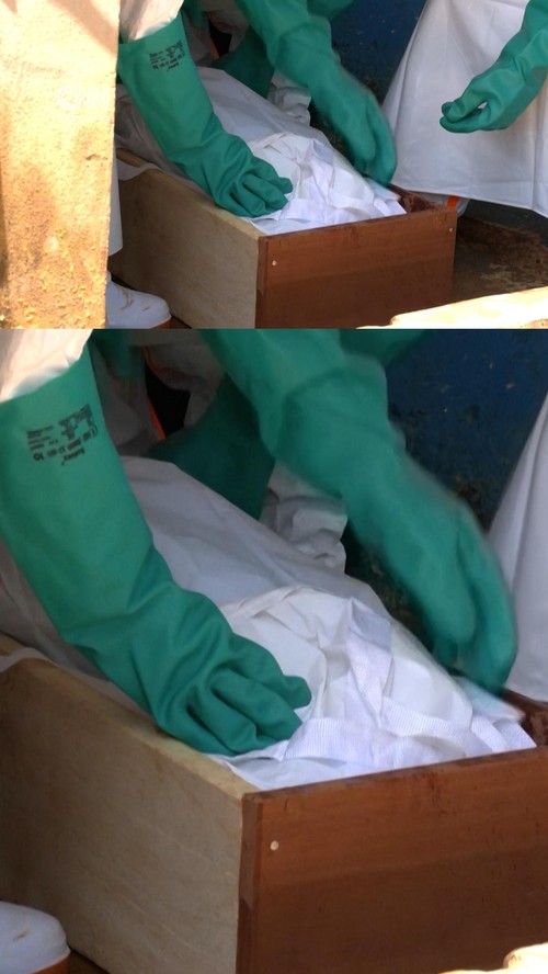 Bayi yang baru lahir meninggal dunia akibat Ebola di rumah sakit di Mongwalu, Kongo, Minggu (31/5), setelah dilahirkan oleh ibu yang terinfeksi virus tersebut.