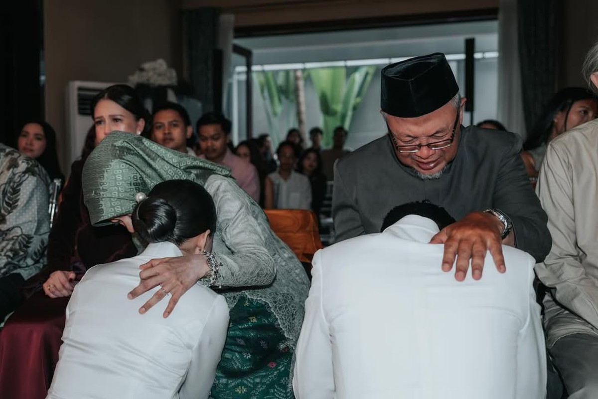 Zara Adhisty bagikan foto pernikahan&period;