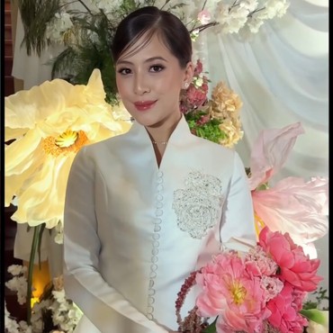 Adhisty Zara Mendadak Umumkan Pernikahan-Kehamilan, Unggahan Ibu dan Kakak Disorot