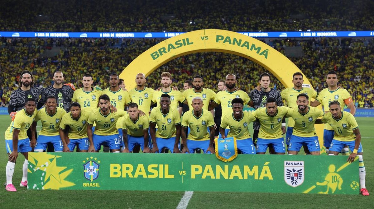 Soccer Football - International Friendly - Brazil v Panama - Estadio Maracana, Rio de Janeiro, Brazil - May 31, 2026 Brazil players pose for a team group photo before the match REUTERS/Pilar Olivares