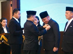 Rehabilitasi Mangrove Bikin Gubernur Sumsel Raih Satyalancana Wira Karya