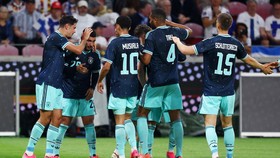 Soccer Football - International Friendly - Germany v Finland - MEWA Arena, Mainz, Germany - May 31, 2026 Germany's Deniz Undav celebrates scoring their first goal with teammates REUTERS/Kai Pfaffenbach
