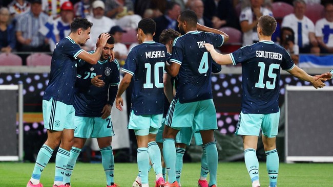 Soccer Football - International Friendly - Germany v Finland - MEWA Arena, Mainz, Germany - May 31, 2026 Germany's Deniz Undav celebrates scoring their first goal with teammates REUTERS/Kai Pfaffenbach