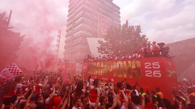 Soccer Football - Premier League - Arsenal Victory Parade - London, Britain - May 31, 2026 General view as Arsenal players and fans celebrate during the victory parade Action Images via Reuters/Matthew Childs