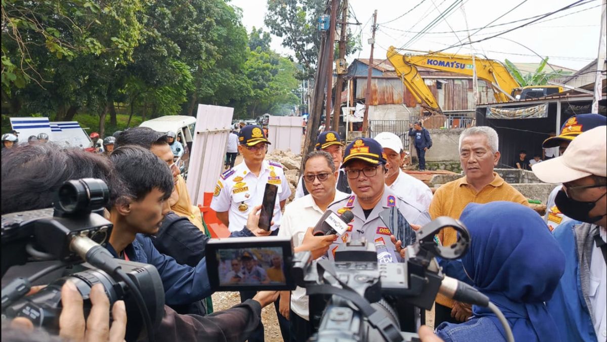 Perbaikan, Jalan Lenteng Agung Arah Depok Ditutup Sementara