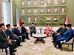 Momen Prabowo Bincang Bareng Megawati hingga Gibran di Hari Lahir Pancasila