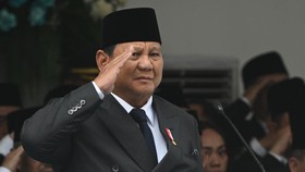 Presiden Prabowo Subianto memimpin upacara peringatan Hari Lahir Pancasila di Lapangan Gedung Pancasila (ANTARA FOTO/Bayu Pratama S/app/nym.)