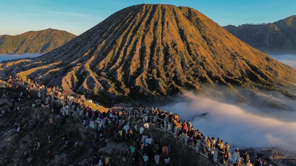 Upacara Yadnya Kasada di Gunung Bromo