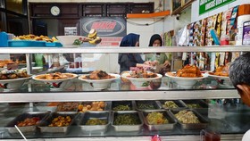 Warteg di Jakarta Selatan