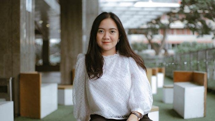 5 Zodiak Pendiam yang Tidak Suka Mendominasi Percakapan