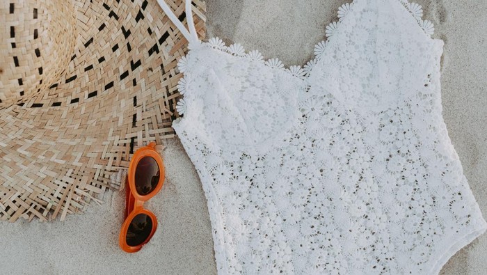 5 Fashion Items Musim Panas yang Wajib Kamu Punya
