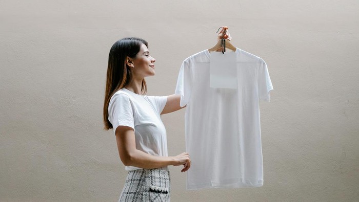 5 Tips Membuat Baju Tidak Kusut Tanpa Setrika