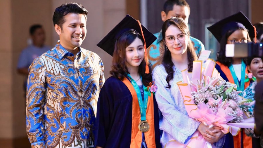 Anak Arumi Bachsin