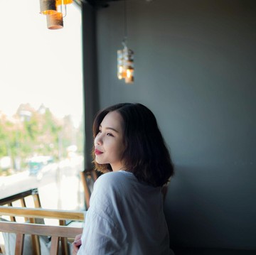 3 Cara Mengenali Orang yang Punya Kepribadian Tenang saat Dilanda Masalah