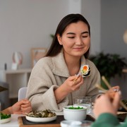 3 Ciri Kepribadian Orang yang Makan Cepat, Apakah Kamu Salah Satunya?