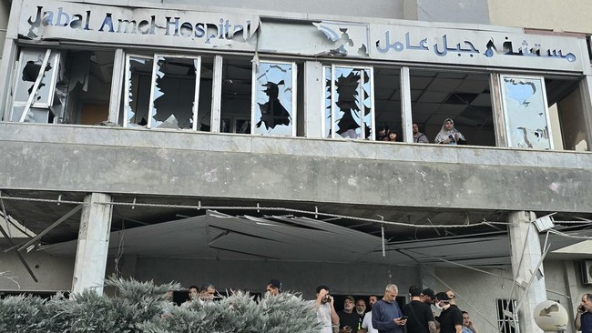 Israel Bom Kota Tyre di Lebanon Selatan