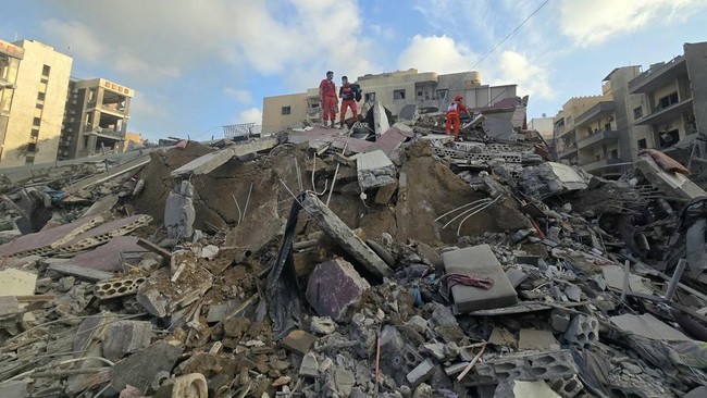 Israel Bom Kota Tyre di Lebanon Selatan