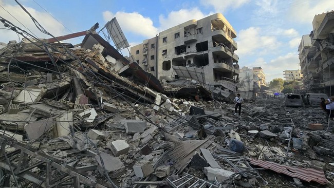 Israel Bom Kota Tyre di Lebanon Selatan