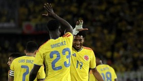 Soccer Football - International Friendly - Colombia v Costa Rica - Estadio Nemesio Camacho El Campin, Bogota, Colombia - June 1, 2026 Colombia's Davinson Sanchez celebrates scoring their first goal with Johan Mojica REUTERS/Luisa Gonzalez
