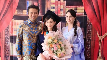 Update Informasi Selebriti InsertLive : Nilai TKA Putri Emil Dardak Disorot, Hampir Dua Kali Lipat Rata-rata Nasional