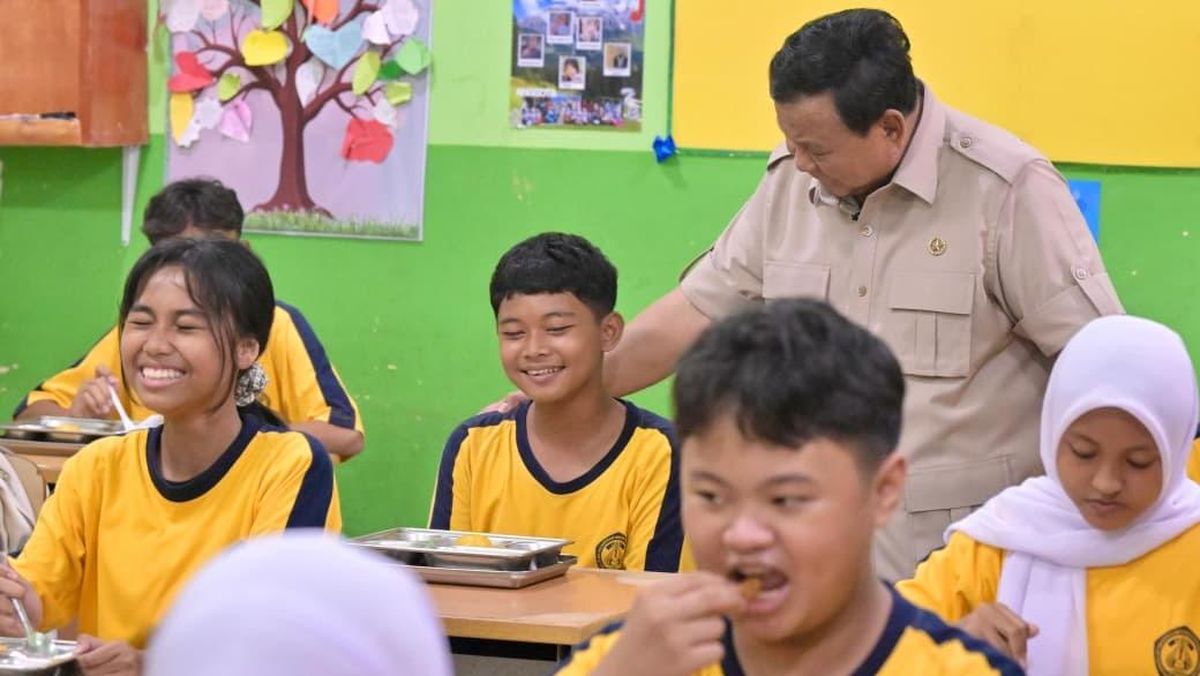 Prabowo Instruksikan MBG Diprioritaskan Bagi Kelompok yang Membutuhkan