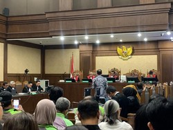 Video Momen Listrik PN Jakpus Mendadak Padam Saat Nadiem Membela Diri