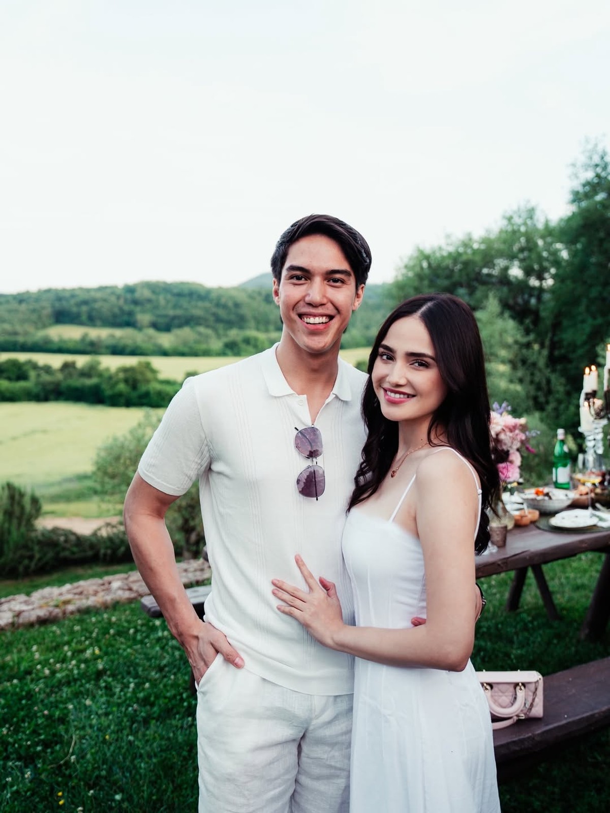 So Sweet&excl; Momen El Rumi dan Syifa Hadju Dinner Romantis di Tuscany