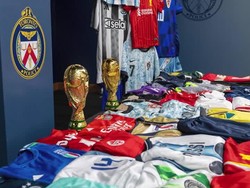 Video: Jelang Piala Dunia, Polisi Kanada Sita Atribut Palsu Senilai Rp 45 M
