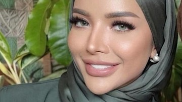 Tampil Pakai Hijab Saat Reuni, Millendaru Langsung Diprotes
