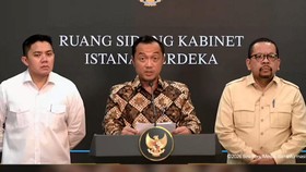 Presiden Prabowo Subianto mencopot Dadan Hindayana sebagai Kepala Badan Gizi Nasional (BGN).