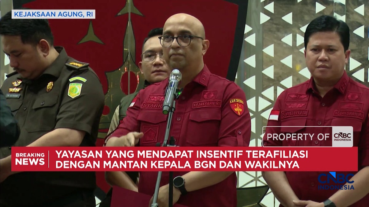 Video: Mantan Kepala BGN Ditahan Kejagung