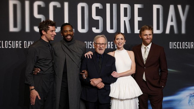 Emily Blunt di Premiere Film Disclosure Day
