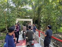 Kapolres OKI Resmikan Jembatan Merah Putih Penghubung Akses Vital Warga Sumsel