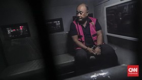 Kejaksaan Agung (Kejagung) menahan eks Kepala Badan Gizi Nasional (BGN) Dadan Hindayana di Gedung Bundar Kejaksaan Agung, Jakarta Selatan, Rabu (2/6/2026). (CNNI Indonesia/Adhi Wicaksono)