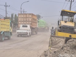 Perbaikan Jalan Mojotengah Gresik Bikin Macet Parah hingga 6,5 Km