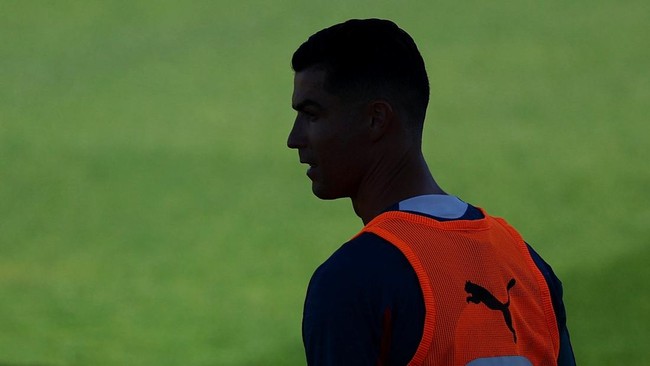 Soccer Football - FIFA World Cup 2026 - Portugal Training - Cidade do Futebol, Oeiras, Portugal - June 1, 2026 Portugal's Cristiano Ronaldo during training REUTERS/Pedro Nunes