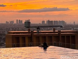 Staycation Mewah Rp 999 Ribu di Surabaya, Bisa Nikmati Sky Beach Club Viral di Lantai 28