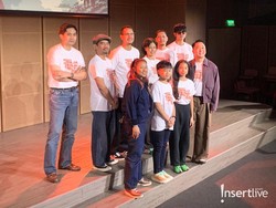 Lagu Maliq & D'Essentials Dibawa ke Panggung Teater Lewat Musikal Senja Teduh Pelita