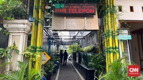 Jalan Nusa Indah Kelurahan Malaka Jaya, Duren Sawit, Jakarta, kini hijau dan tertata rapi. Inisiatif Ketua RT mengubah kawasan gersang menjadi living laboratory.