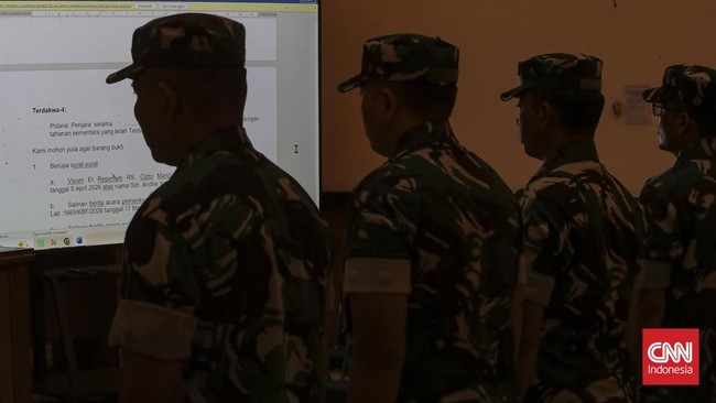 Empat terdakwa kasus penyiraman air keras terhadap aktivis KontraS, Andrie Yunus, menjalani sidang tuntutan di Pengadilan Militer II-08 Jakarta, Rabu, 03 Juni 2026. CNN Indonesia/Adhi Wicaksono