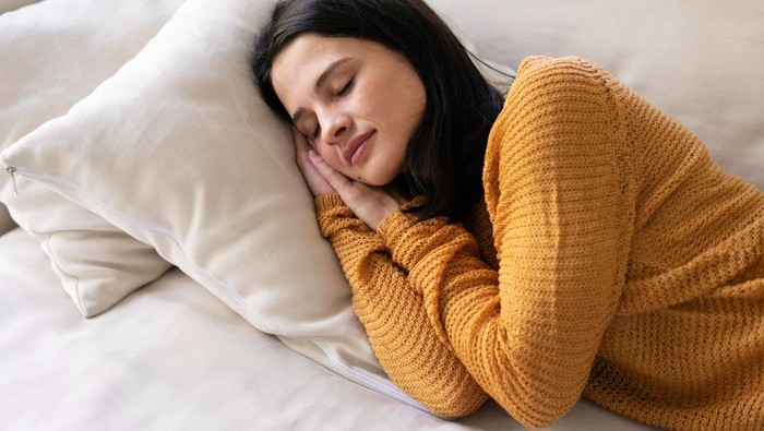 3 Kebiasaan yang Bantu Tidur Lebih Nyenyak di Malam Hari