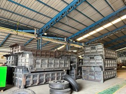 Serbuan Truk Impor China Bisa Bunuh Industri Karoseri Lokal